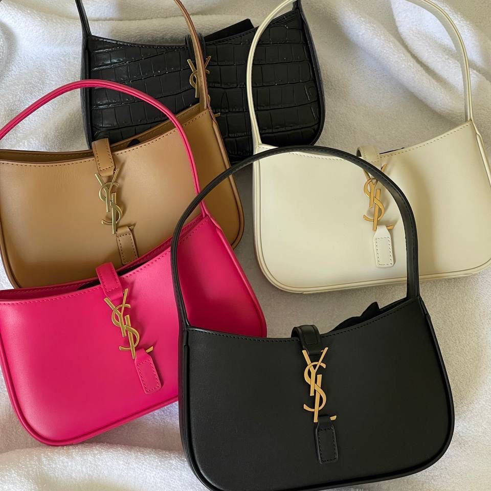 Le 5 à 7 YSL